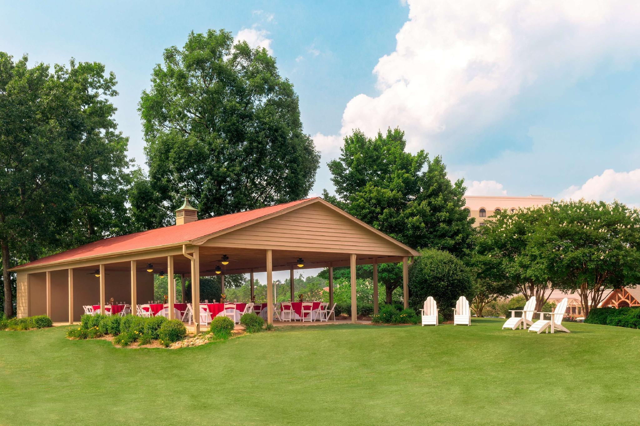 Embassy Golf & Conference Center 3* Greenville
