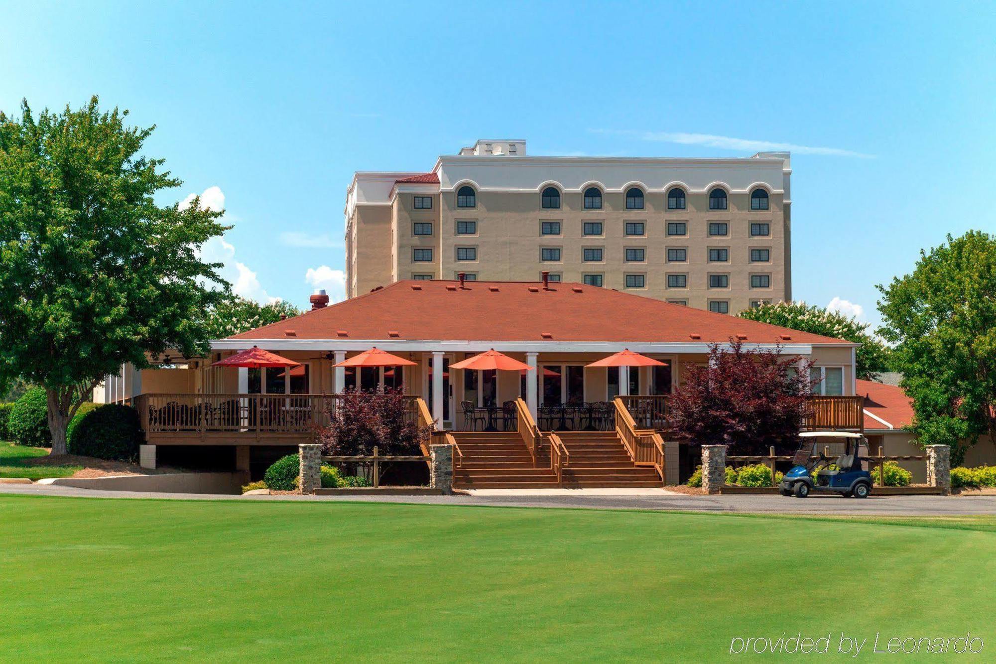 Resort Embassy Golf & Conference Center 3*