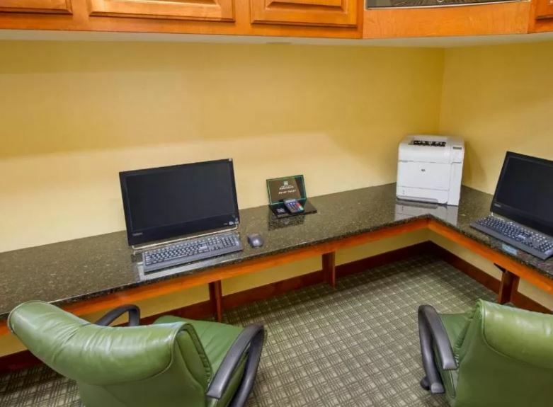 Resort Embassy Golf & Conference Center Greenville
